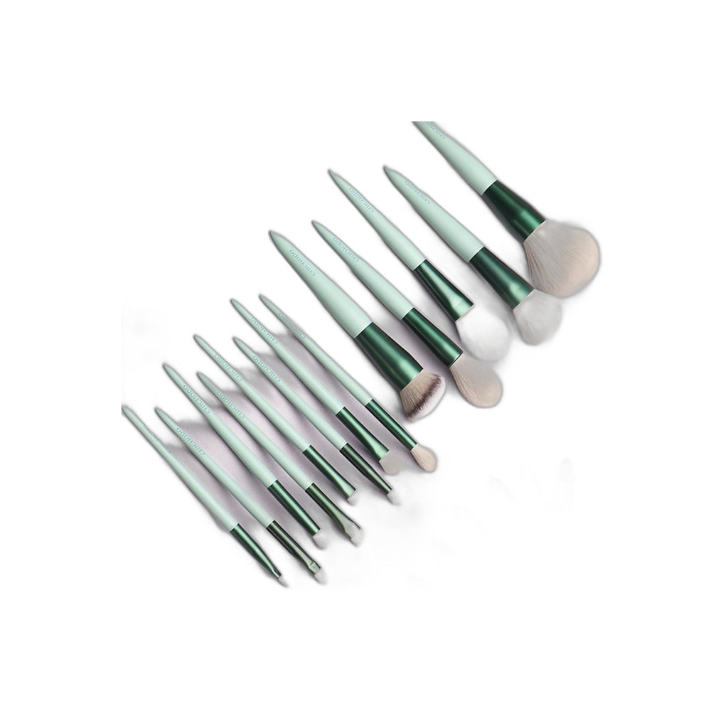 VelvetChroma Green Handle Brush Set white background product image 4